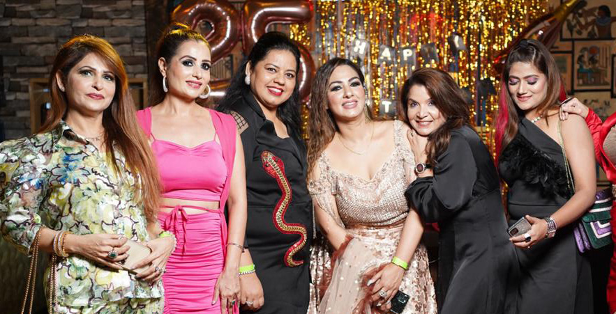 Read more about the article Birthday bash of Gulafsha Qureshi