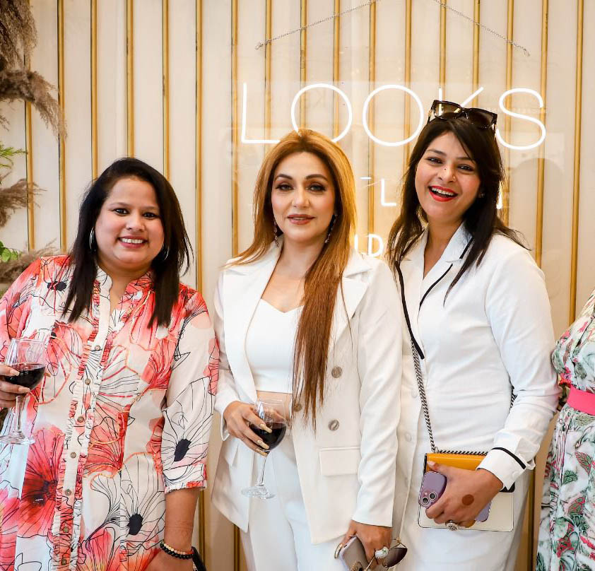 Read more about the article Launch party of Looks Salon