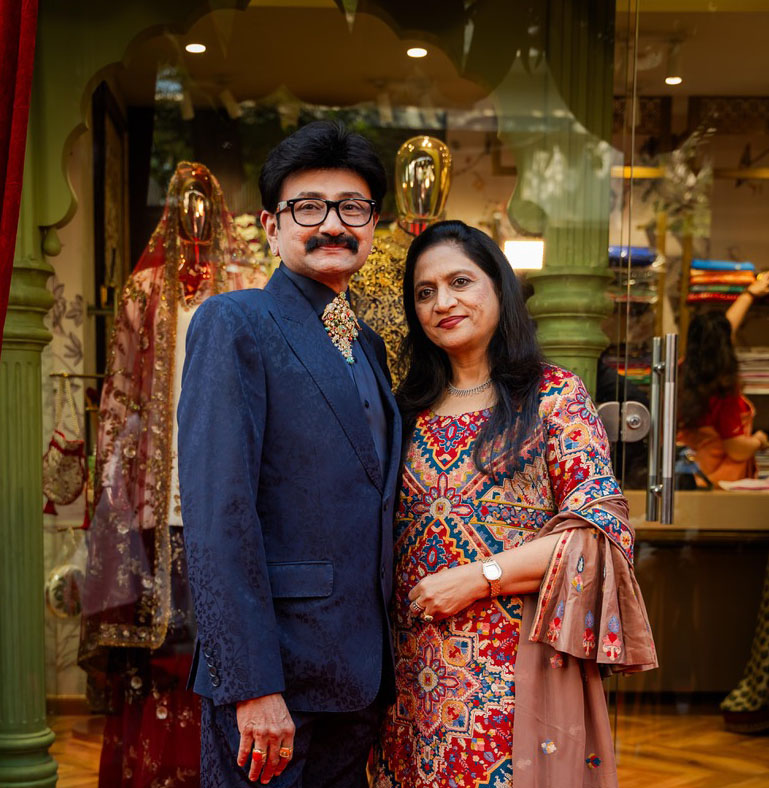 Read more about the article Designer Ashok Maanay’s flagship store launch party